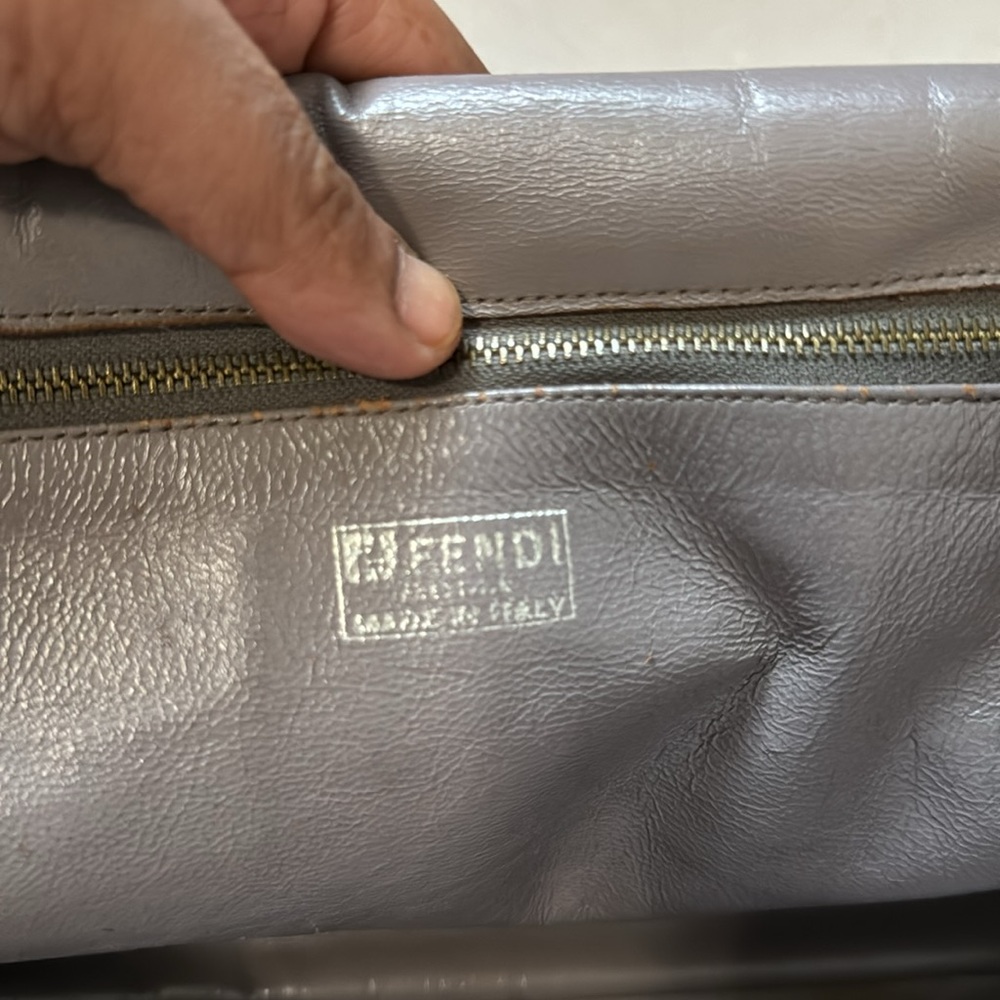Vintage Fendi bag - Picture 10 of 16